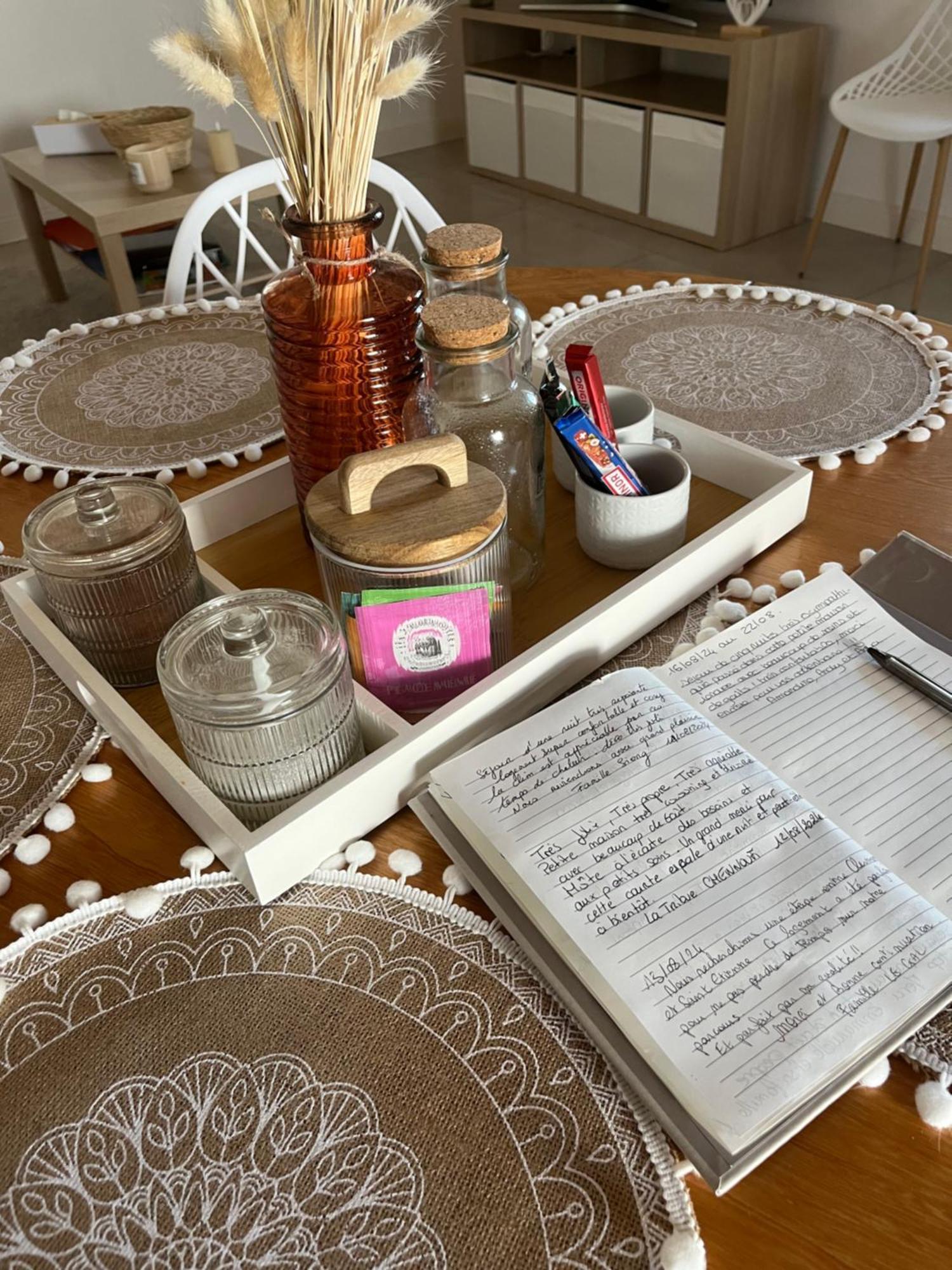 فيلا Maison 6 Couchages Entierement Renovee Feurs المظهر الخارجي الصورة