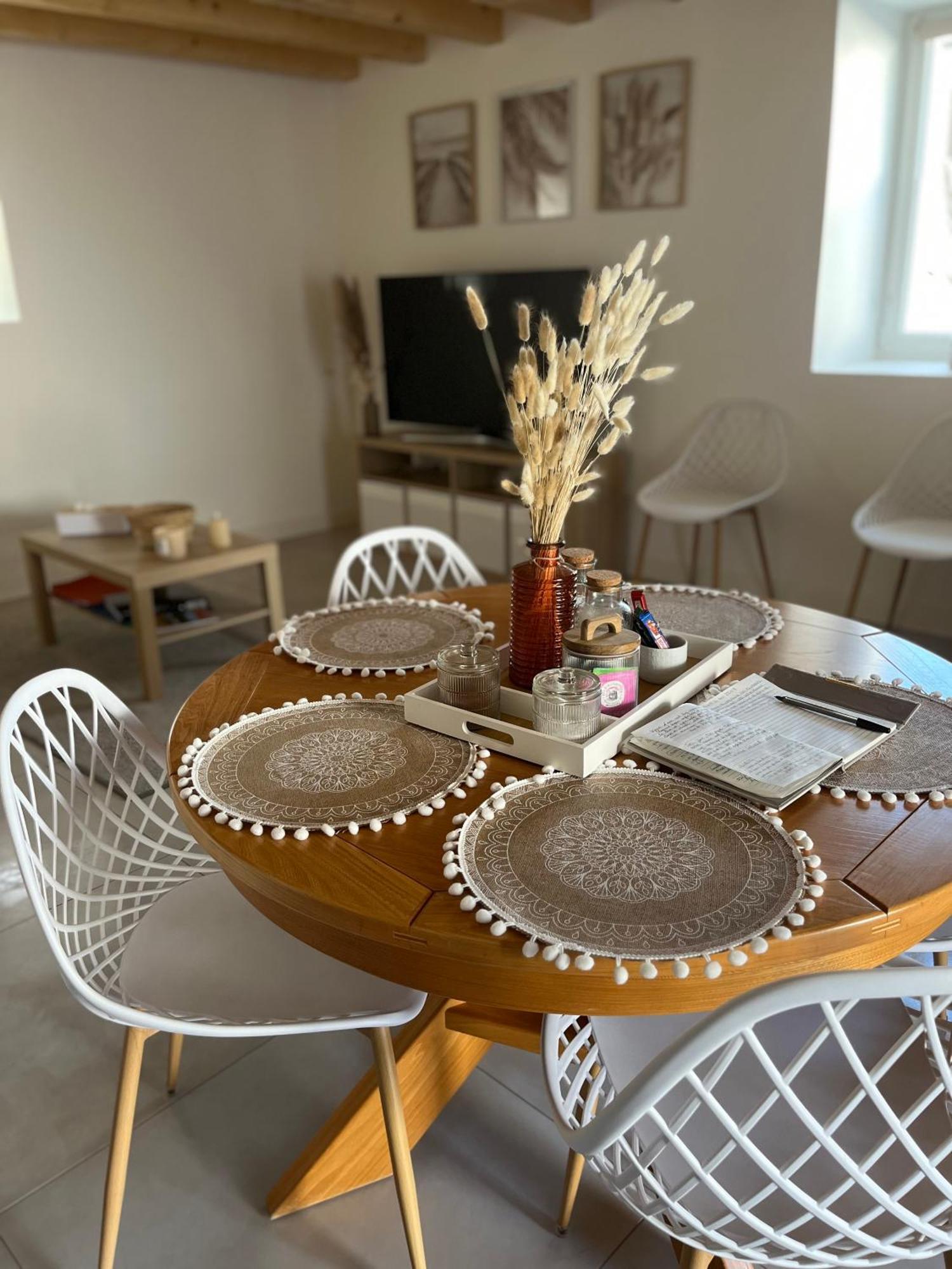 فيلا Maison 6 Couchages Entierement Renovee Feurs المظهر الخارجي الصورة
